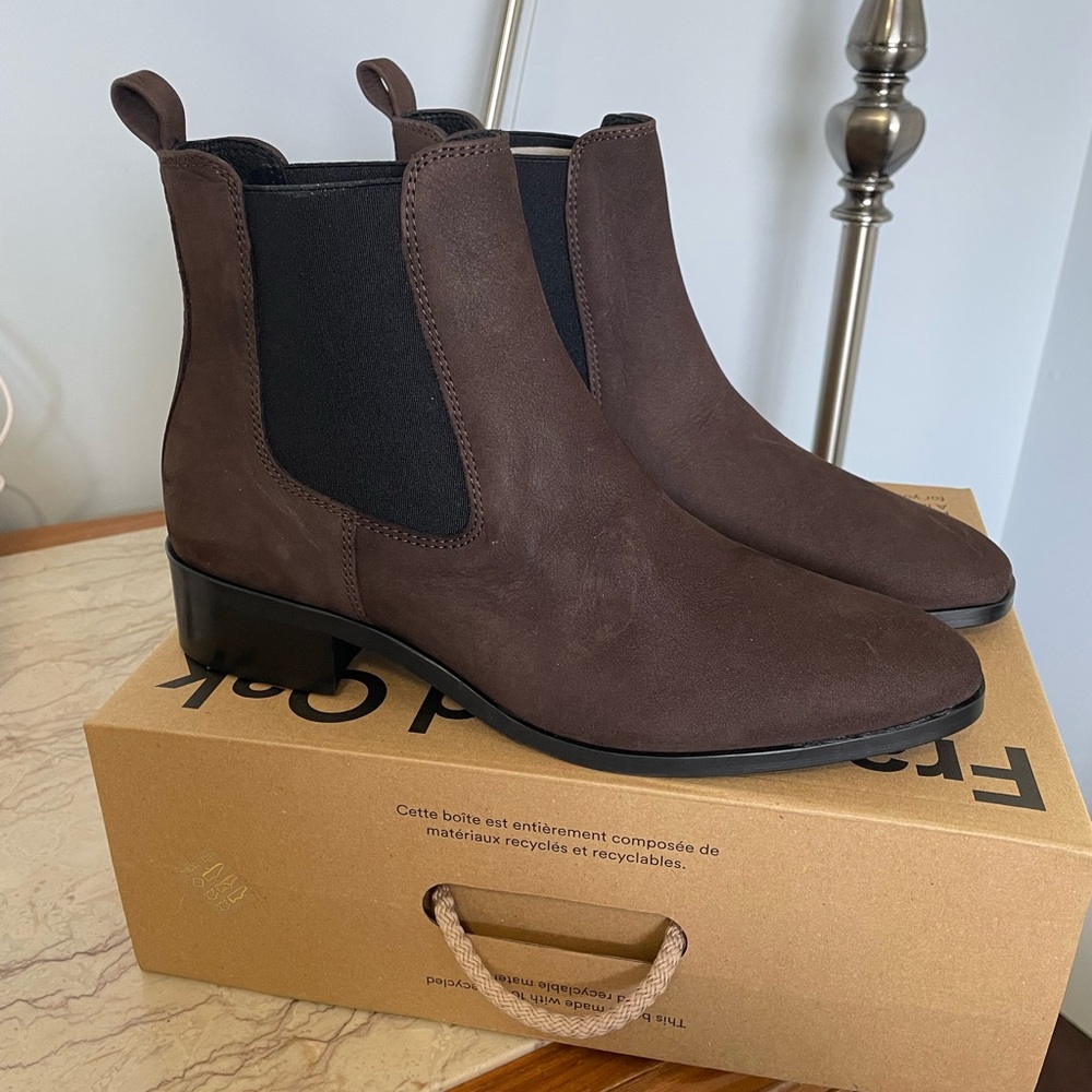 Frank & Oak Dark Brown Chelsea Ankle Boots